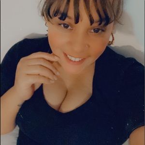 Meet your Posher, Bebe